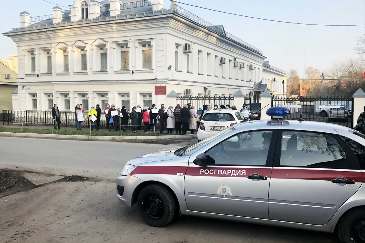 В Иваново восьмилетний мальчик умер сразу после визита врача. Теперь  педиатра хотят отправить в колонию Ее коллеги говорят, что в России  развернулись репрессии против медиков — Meduza