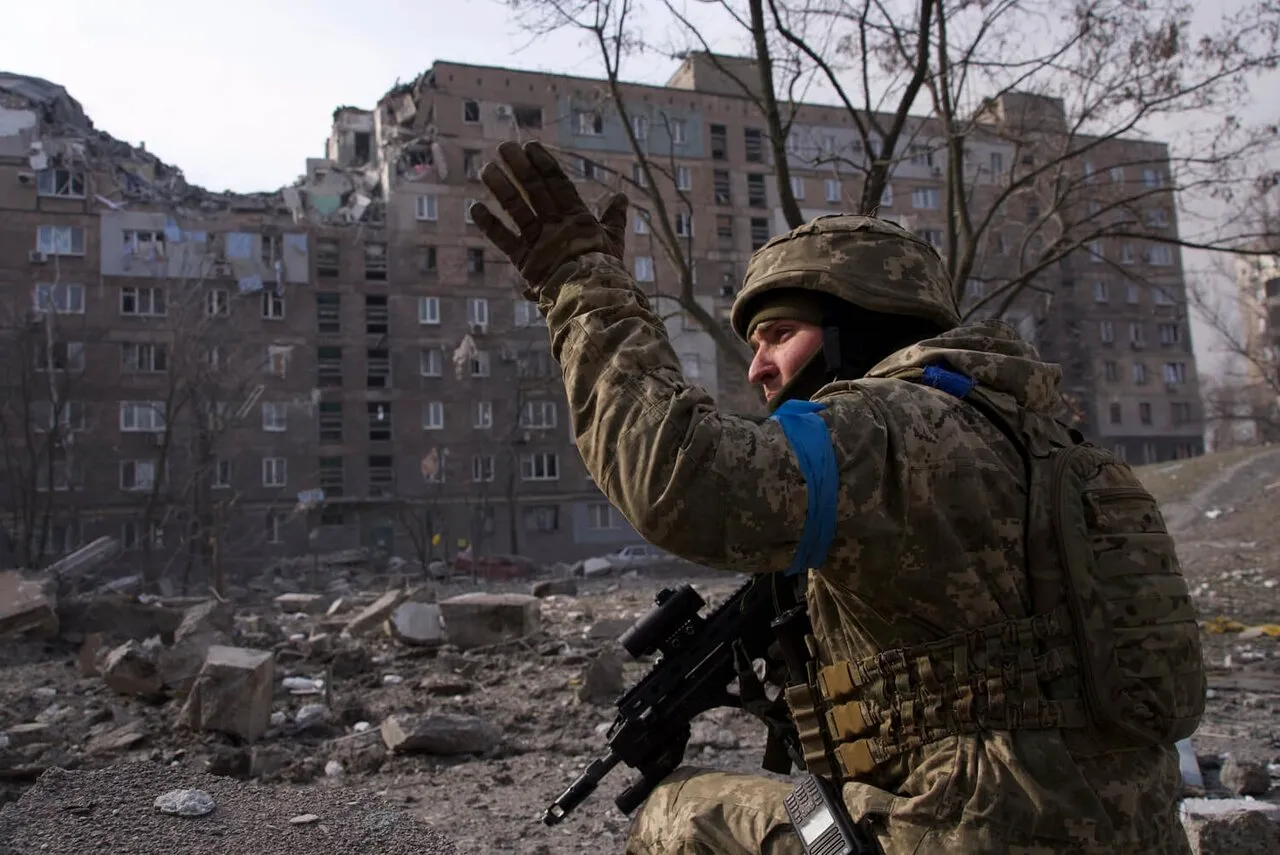 Господи, хоть бы дожить эту ночь Мариуполь в коме. «Медуза» рассказывает,  как российская армия уничтожила один город. И тысячи жизней — Meduza