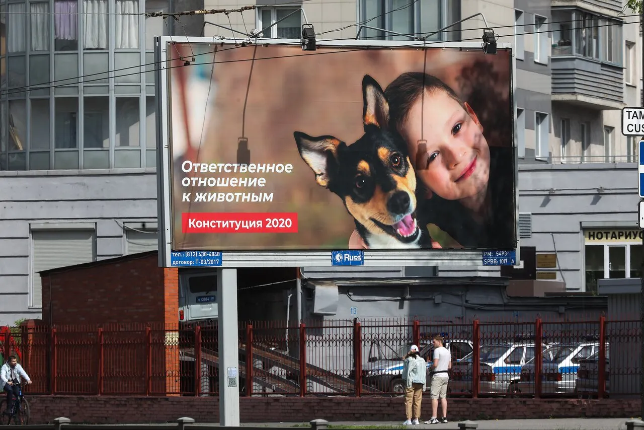 Губернатор в респираторе Как глава Петербурга Александр Беглов пытается  победить эпидемию коронавируса и не лишиться должности — Meduza