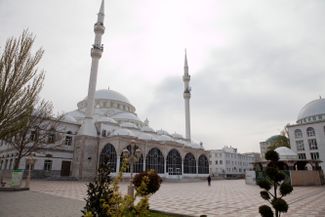 Makhachkala’s central mosque. April 24, 2020