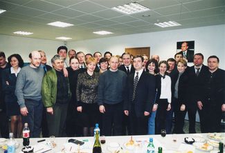 Владимир Путин с сотрудниками предвыборного штаба. 27 марта 2000 года
