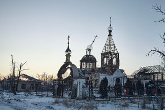 Сгоревшая церковь в селе Терны