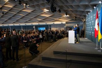 Пресс-конференция президента Украины Владимира Зеленского и президента Швейцарии Виолы Амерд на саммите мира в Бюргенштоке. 15 июня 2024 года