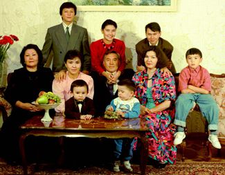 Семья президента Казахстана Нурсултана Назарбаева, 1992 год
