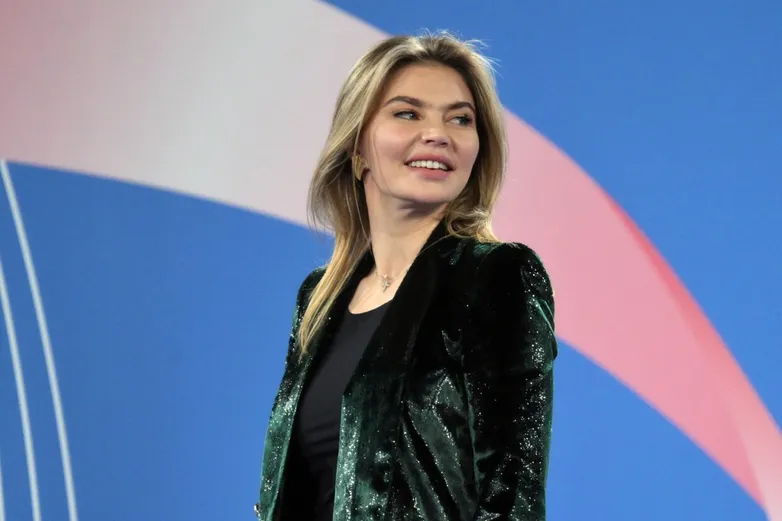 На гувернанток для сыновей Путина и Кабаевой тратят 3,5 миллиона рублей в месяц. Детей учат иностранным языкам нанятые за границей сотрудницы