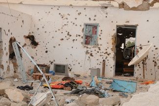 Дом после атаки на тунисско-ливийской границе в городе Бен-Гердан, 10 марта 2016 года