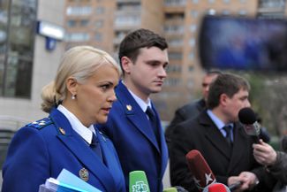 Мария Семененко после заседания по делу об убийстве футбольного болельщика «Спартака» Егора Свиридова — на этом процессе она тоже работала как гособвинитель. 28 октября 2011 года