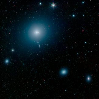 Общий вид галактики Мессье 87