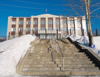 Здание городского суда в Усть-Куте