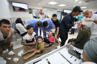 Раненые дети в больнице Аль-Шифа. 11 октября 2023 года