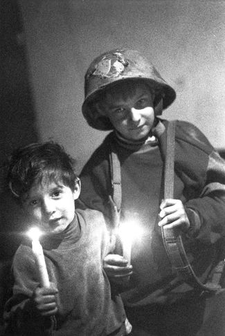 Alan and Denis, children of a Croatian mother and Bosnian Muslim father. They fled to Sarajevo from Croatian Dubrovnik. October 1993.