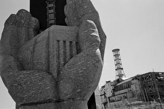Мемориал погибшим в результате аварии на Чернобыльской АЭС