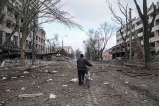 A Mariupol street after a missile strike. March 10, 2022.