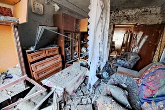 Квартира в жилом доме в Петровском районе Донецка, пострадавшая при обстреле города ВСУ
