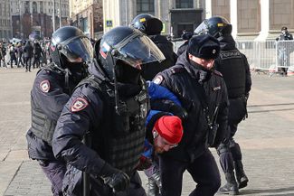 Z on the helmets of OMON riot police dispersing an anti-war demonstration on Moscow’s Manezh Square, March 13, 2022 