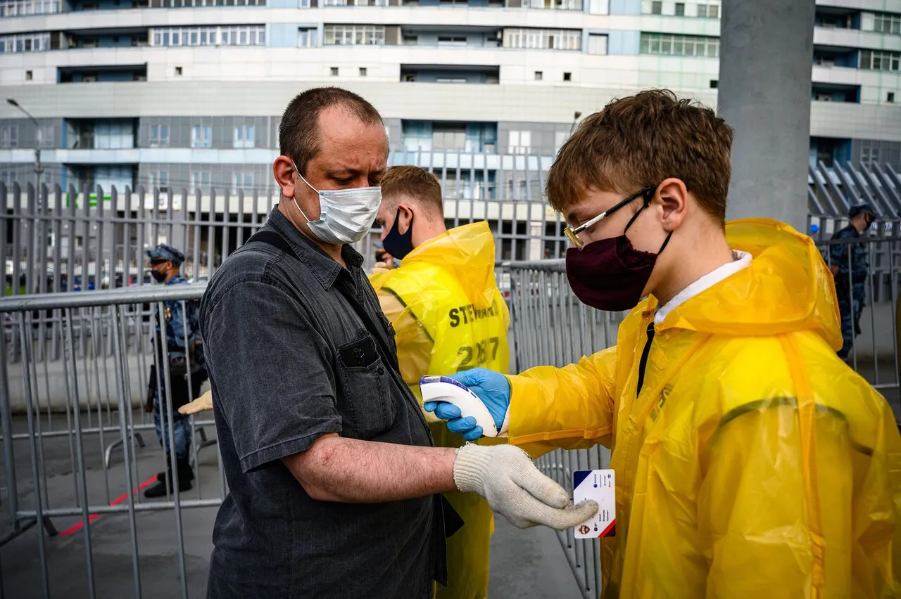 v rossii posredi epidemii vozobnovili