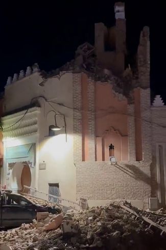 Обрушившееся здание в Старом городе Марракеша