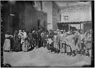 Армянские беженцы в Гюмри. Фотография сделана между 1915-м и 1920 годами.