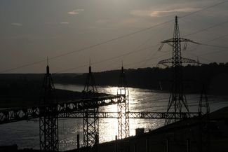Power transmission lines around the Pļaviņas HPP.  Aizkraukle, 2023