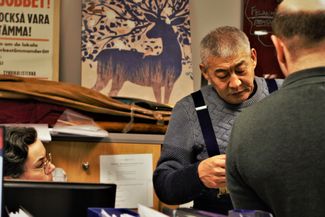 A Kyrgyz union member during a consultation