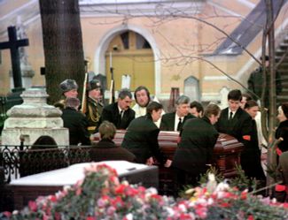 Похороны депутата Госдумы Галины Старовойтовой
