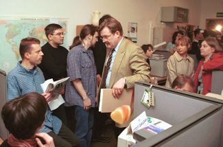 Встреча журналистов телекомпании НТВ во время конфликта редакции с акционерами компании. 5 апреля 2001-го