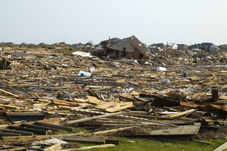 Последствия урагана «Катрина» в Слайделе, штат Луизиана. 5 сентября 2005 года