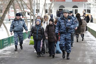 Evacuation of School No. 263, Moscow, February 3, 2015