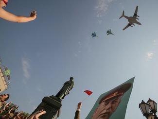Военный парад, посвященный празднованию 65-летия Победы. Москва. 2010 год