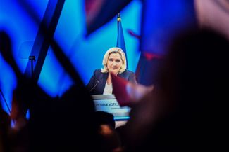 Выступление Марин Ле Пен в рамках избирательной кампании, 7 апреля 2022 года<br>