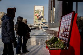 Мемориал памяти погибших шахтеров и горноспасателей в центре Воркуты