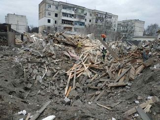 Обломки жилых домов, разрушенных в результате обстрелов. Житомирская область