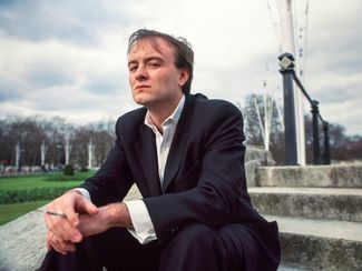Доминик Каммингс в 2001 году