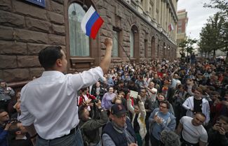 Митинг с требованием допустить на выборы независимых кандидатов на Тверской улице, 14 июля 2019 года