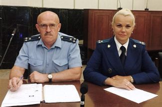 Прокуроры Мария Семененко (справа) и Борис Локтионов (слева) в Верховном суде, где рассматривалась жалоба на обвинительный приговор по делу об убийстве журналистки Анны Политковской, 26 июня 2015 года