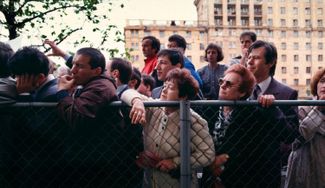 Очередь перед посольством США в Москве. 1991 год