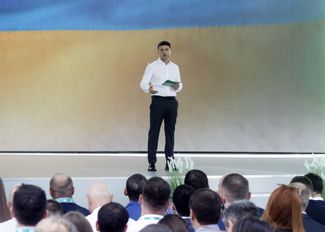 Владимир Зеленский на съезде партии «Слуга народа». Киев, 9 июня 2019 года