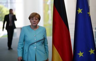 Канцлер ФРГ Ангела Меркель перед выступлением по поводу «Брекзита»