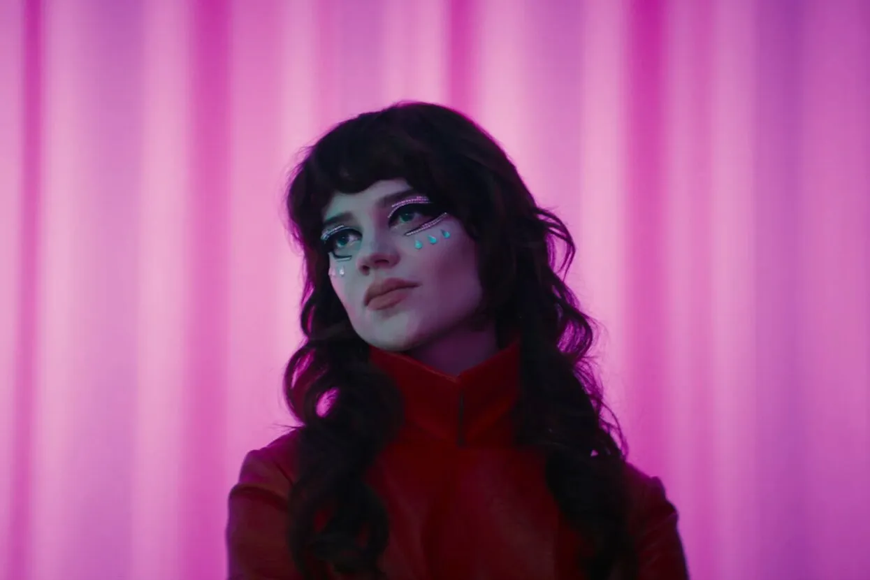 NEON