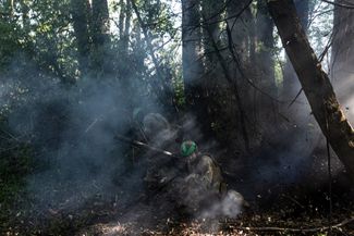 Украинские военные ведут огонь в направлении Торского