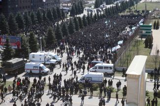 Ingush residents protest against proposed changes to the republic’s referendum laws. Magas, March 26, 2019