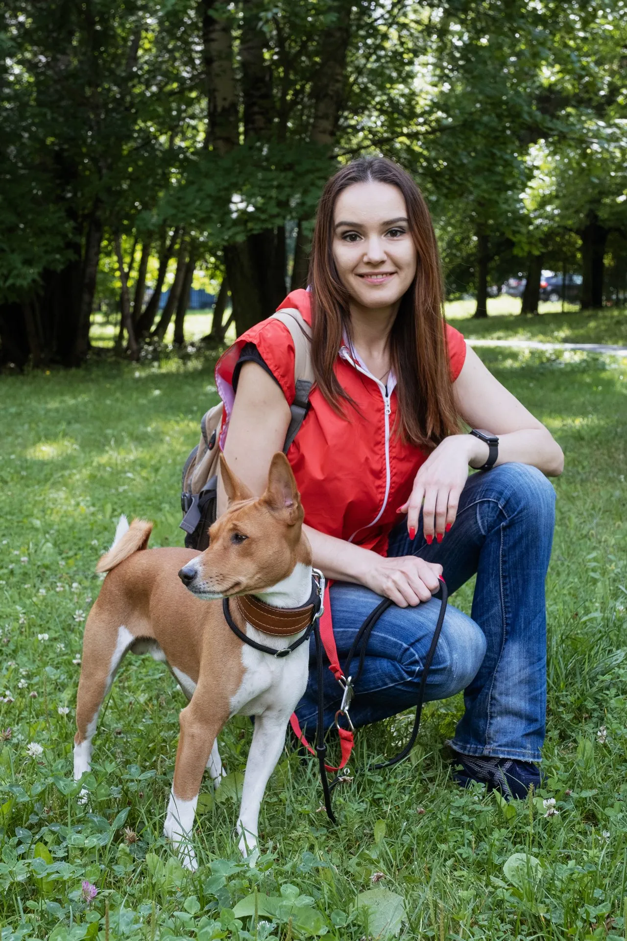 Есть люди, которые гуляют с собаками за деньги Трое из них рассказали нам о  своей работе — Meduza