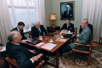 Mikhail Gorbachev at a meeting with Ronald Reagan in Reykjavík. October 11, 1986.