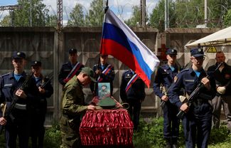 Похороны младшего сержанта ВС РФ Александра Скобелева в Шлиссельбурге Ленинградской области