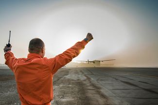 Начало первого полета Solar Impulse 2. Абу-Даби, 9 марта 2015 года