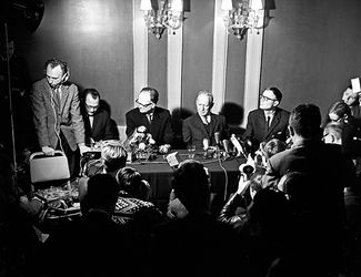 Пресс-конференция, на которой было объявлено о присуждении Нобелевской премии Михаилу Шолохову