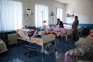 The wounded children in the Stepanakert republican medical center. April 4, 2016.