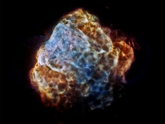 Рентгеновское изображение остатка сверхновой Puppis A. В нем находится остывающая нейтронная звезда, относящаяся к классу центральных компактных объектов