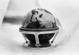 Вымпел, доставленный на поверхность планеты Венера 1 марта 1966 года советской автоматической станцией «Венера-3»
