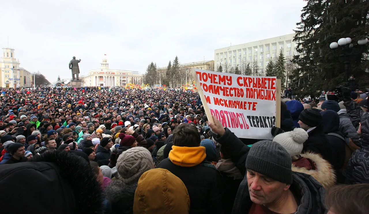 Мы все заперты в этом зоопарке Кемерово после пожара. Репортаж Ирины  Кравцовой — Meduza